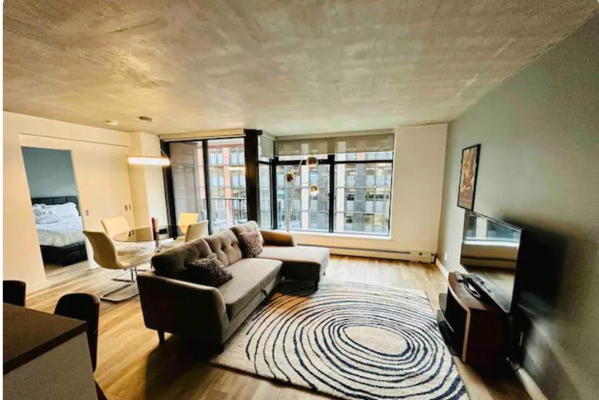 Downtown Luxe Apartment Ванкувър Екстериор снимка