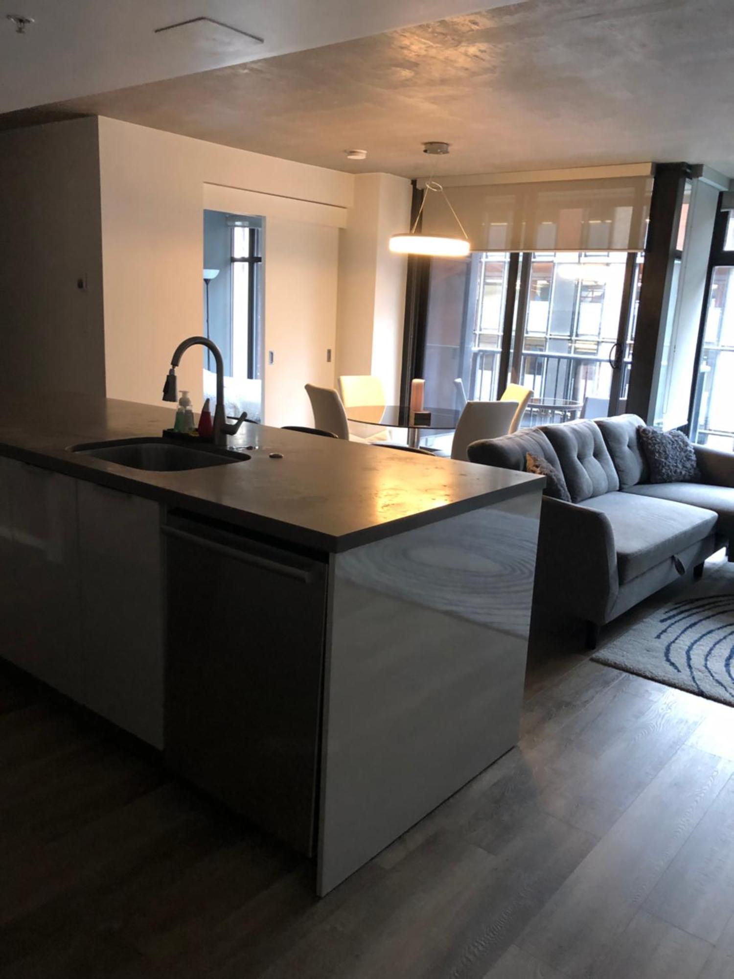 Downtown Luxe Apartment Ванкувър Екстериор снимка